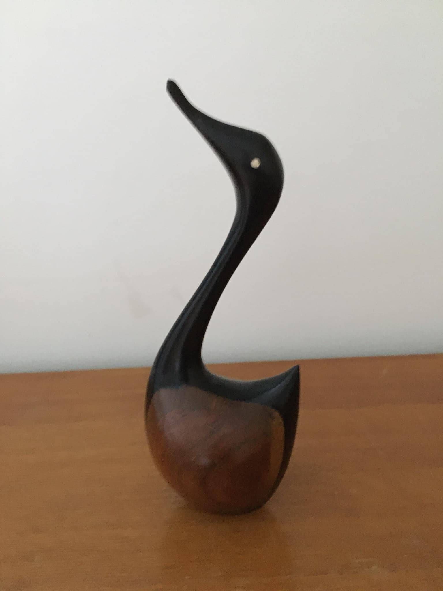 Wooden swan: 3 different types of wood (ebony, mahogany and other exotic wood)