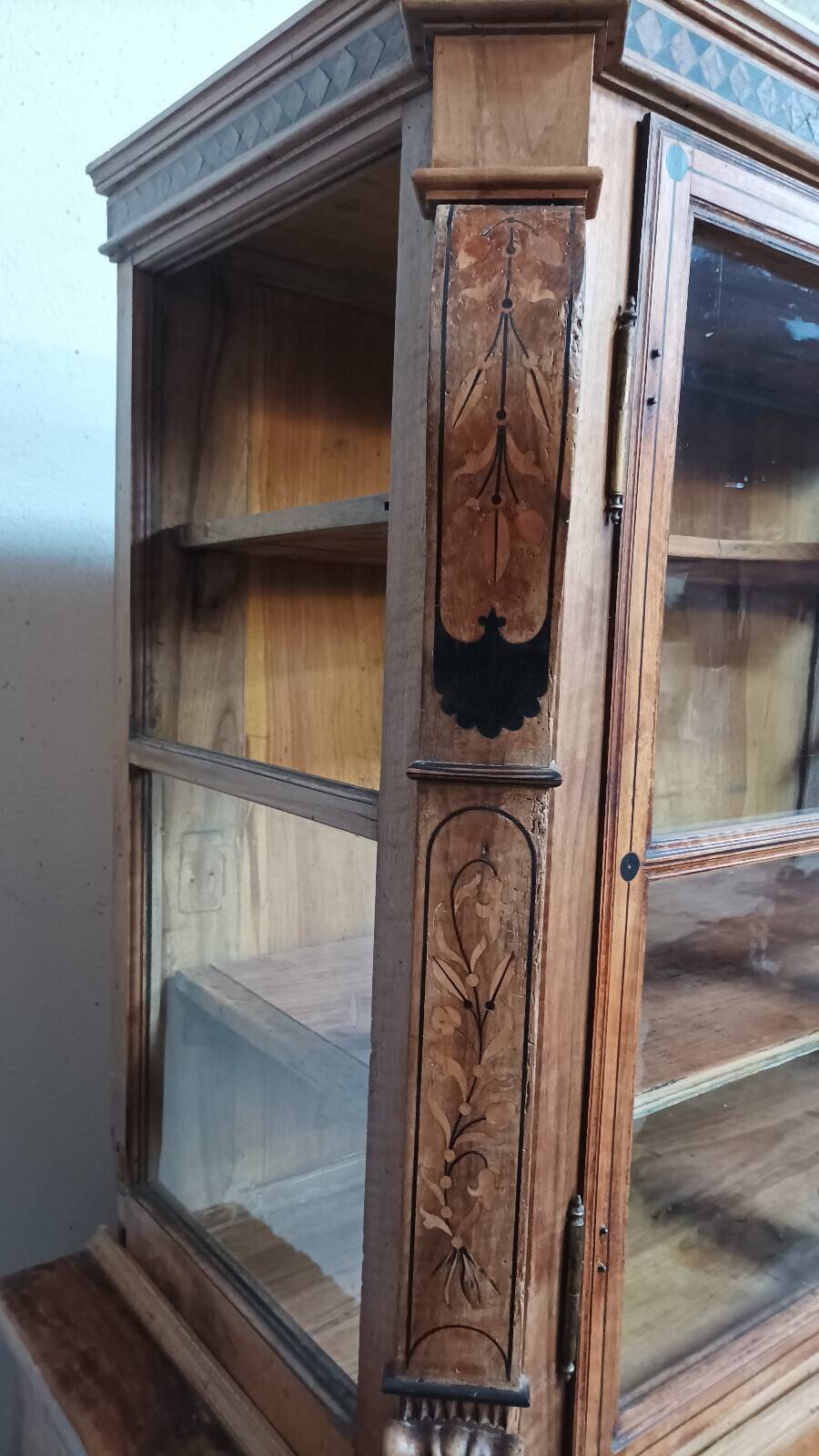 Biedermeier buffet in precious wood marquetry and ebony