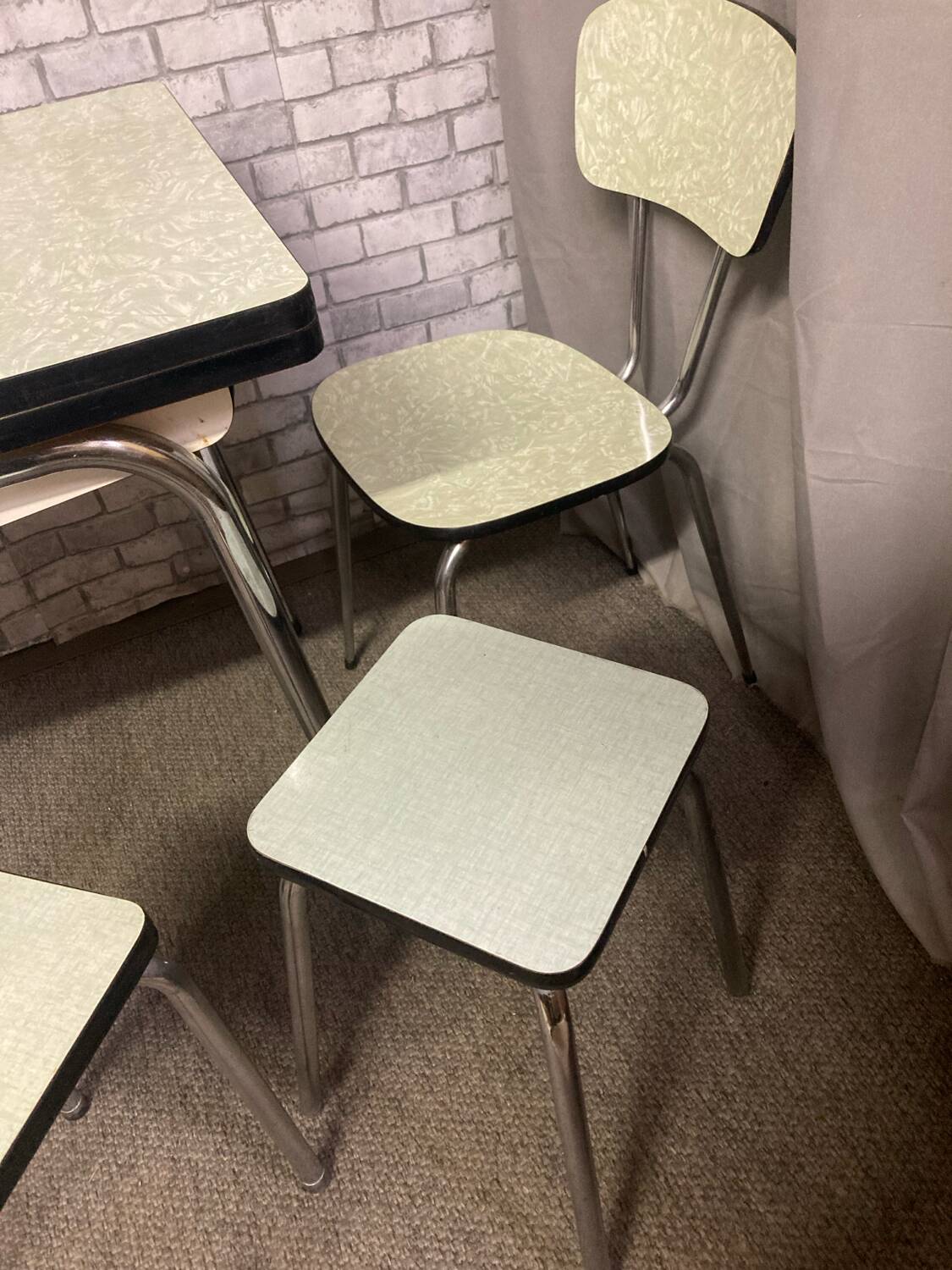 Formica table chairs stool set