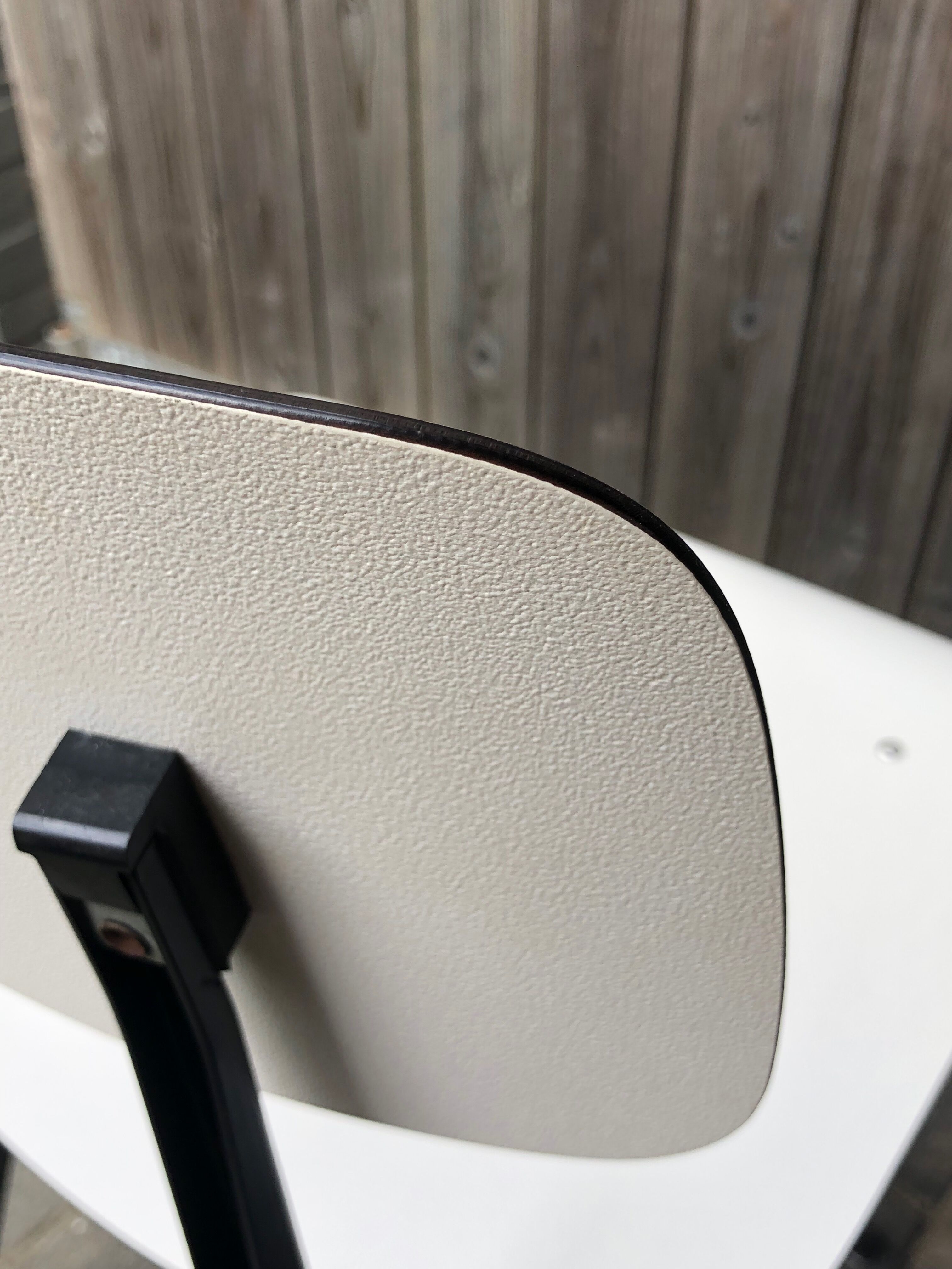 Desk and chair by Friso Kramer Ahrend de Cirkel Result