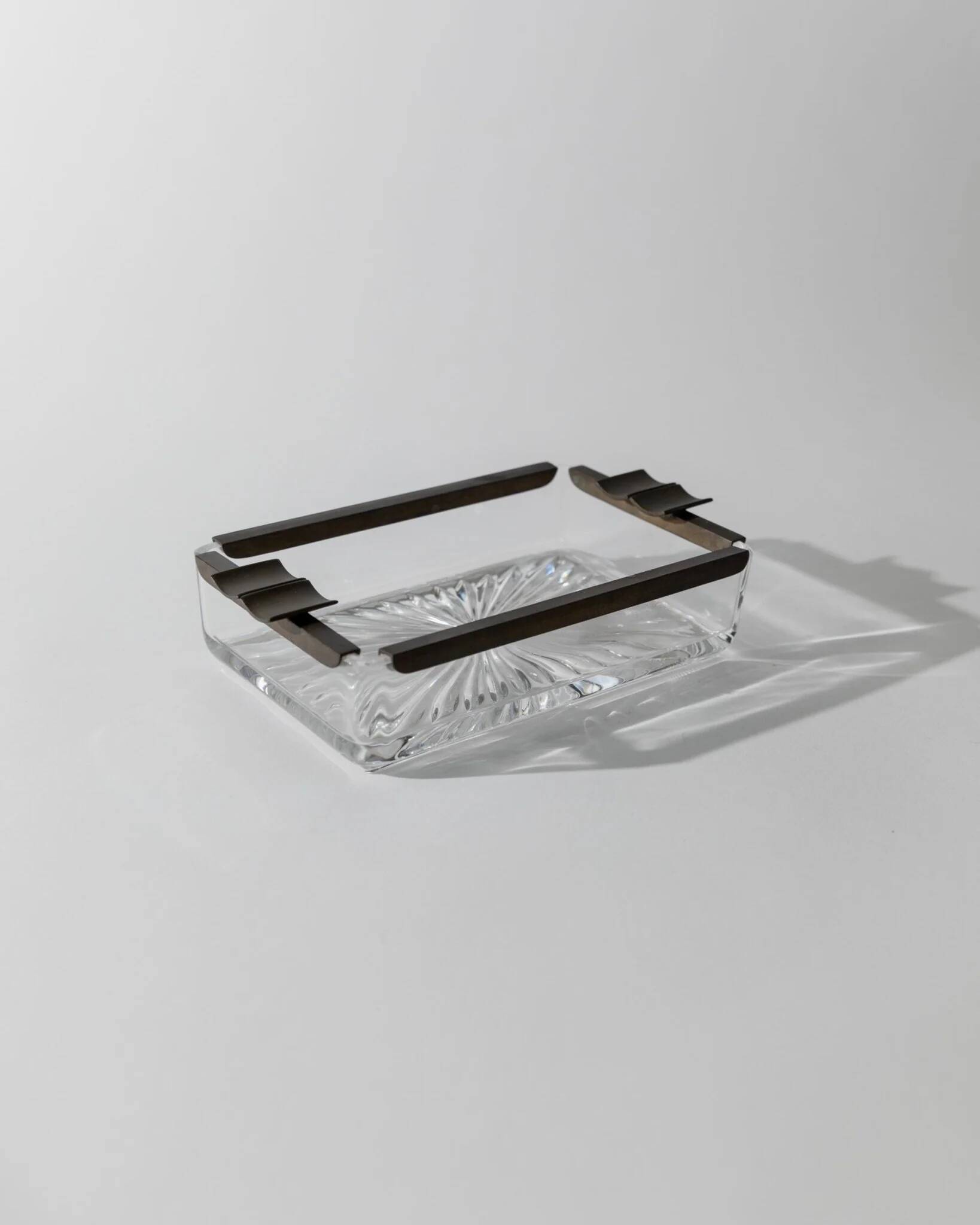 Vintage Art Deco ashtray in glass - crystal glass and metal - timeless design from Italy in the 1930s - glass art, elegant gift idea, table decoration.