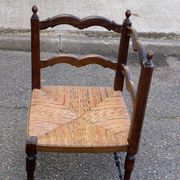 Chaise d'angle en bois massif paillé du 19ème siècle