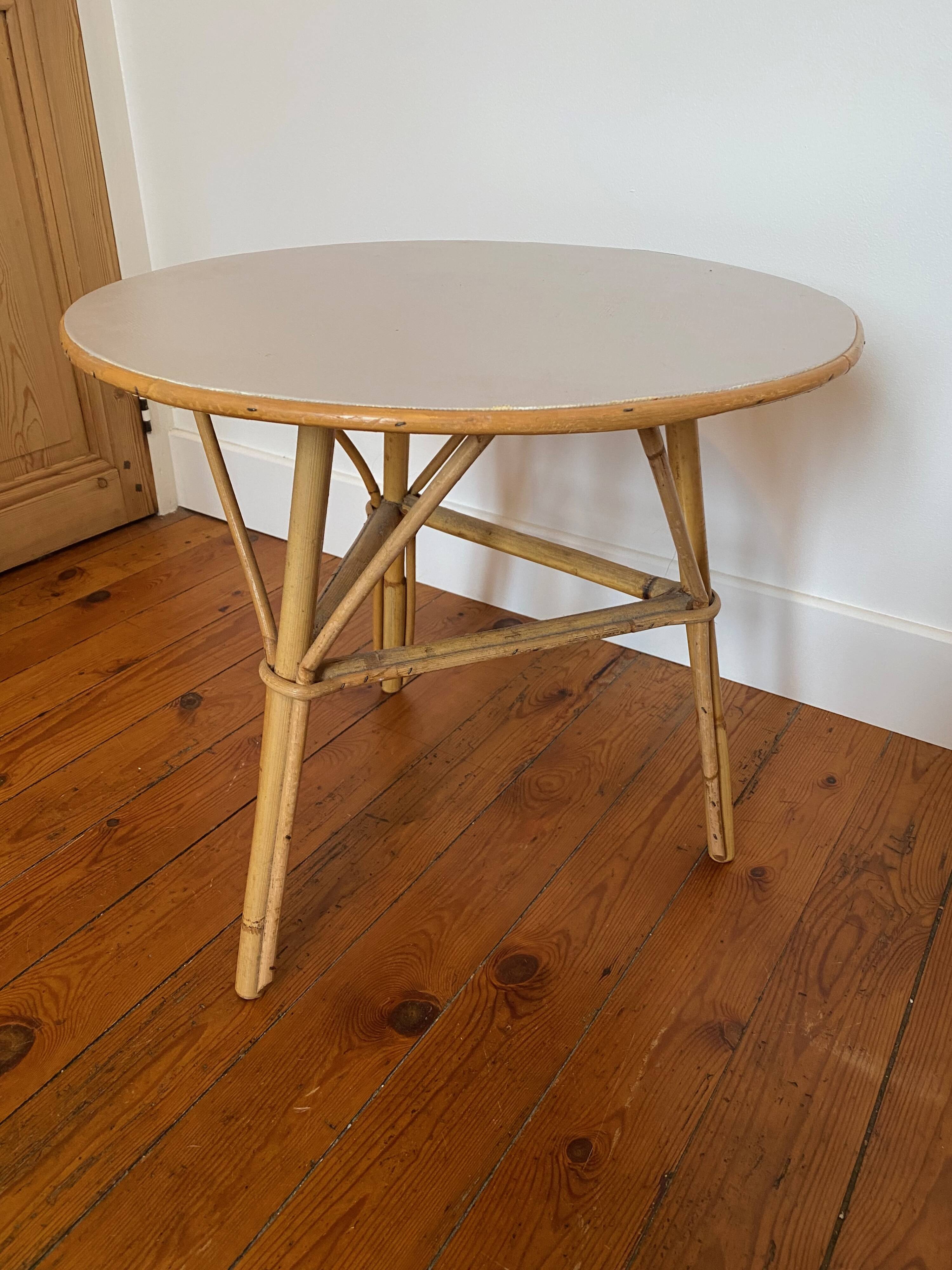 Ensemble table + chaise enfant en rotin.