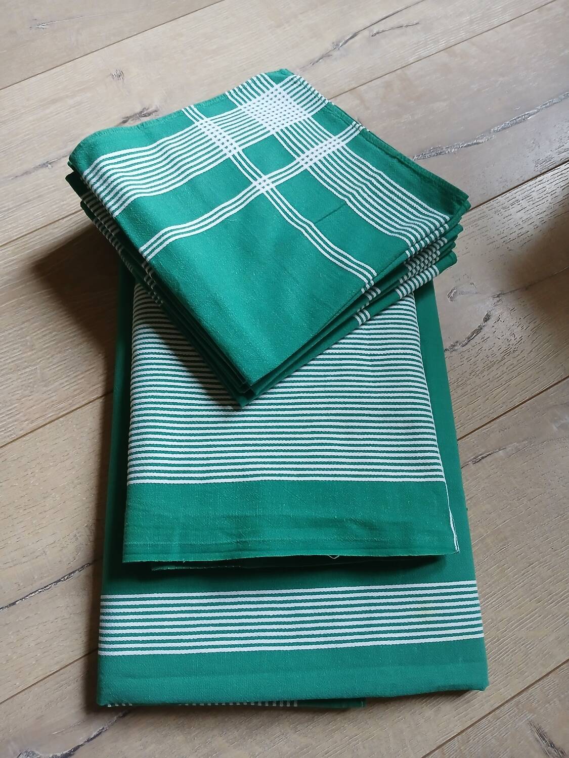 2 nappes + 11 serviettes vintages