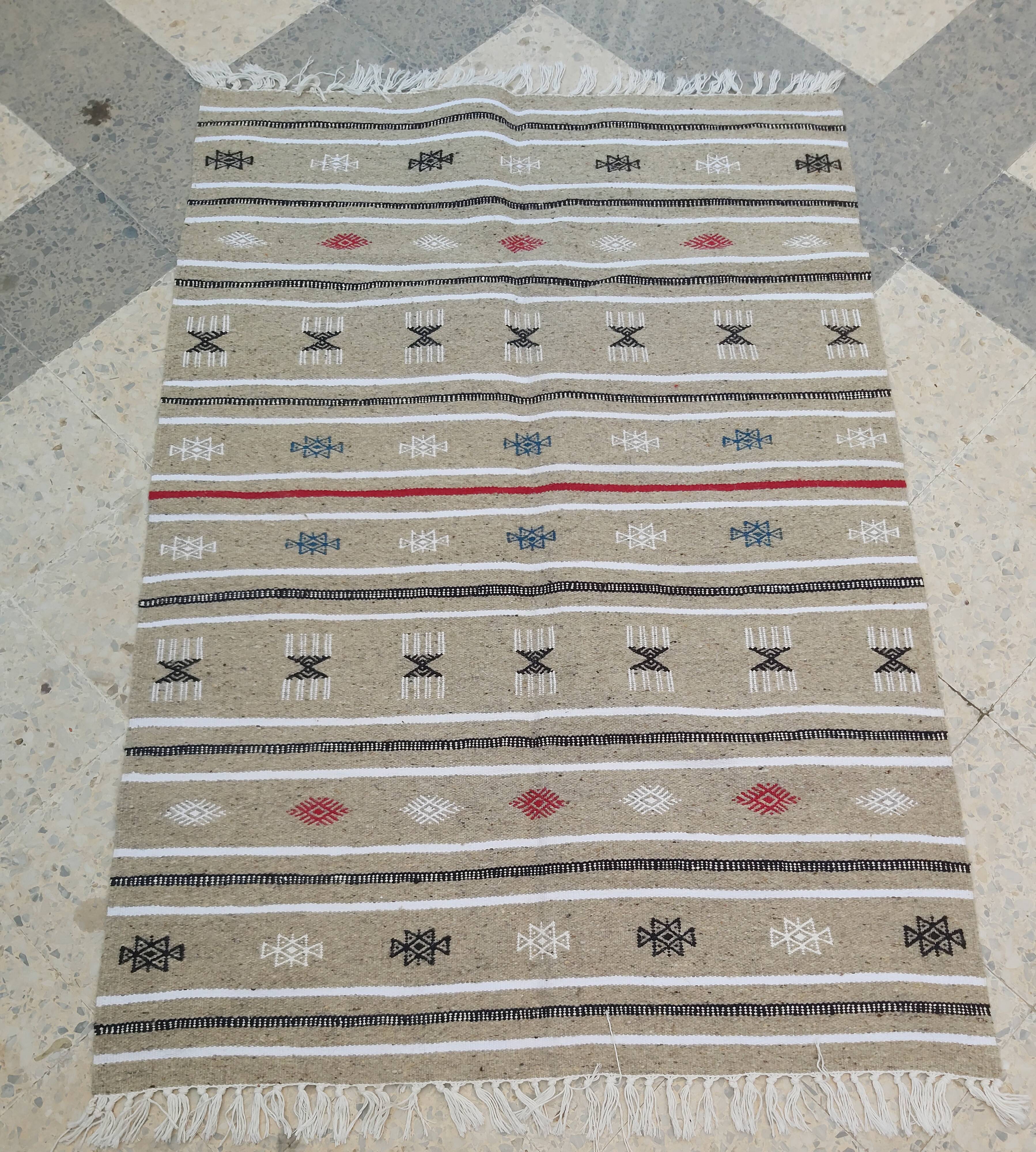 Traditional kilim carpet with Berber motifs 100x145cm