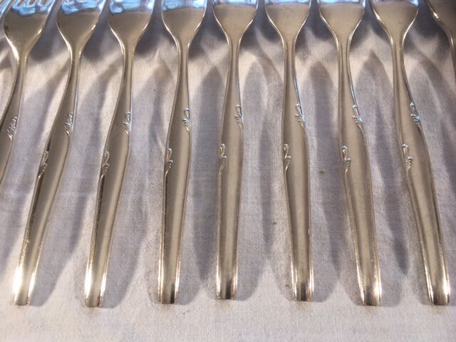 88-piece silver metal housewife