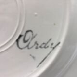 Series of 6 mismatched dessert plates.