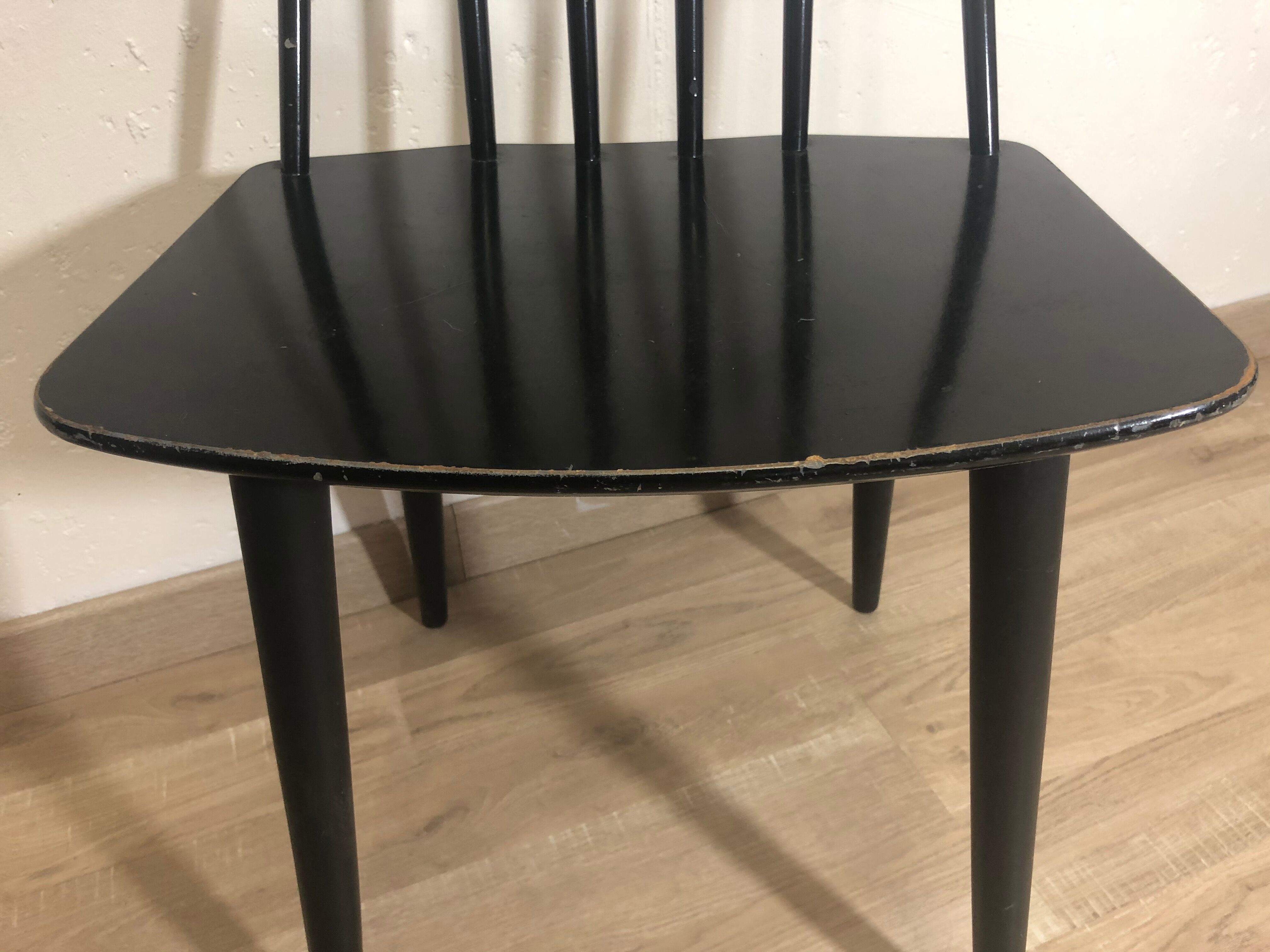 Scandinavian chairs model Stick Back