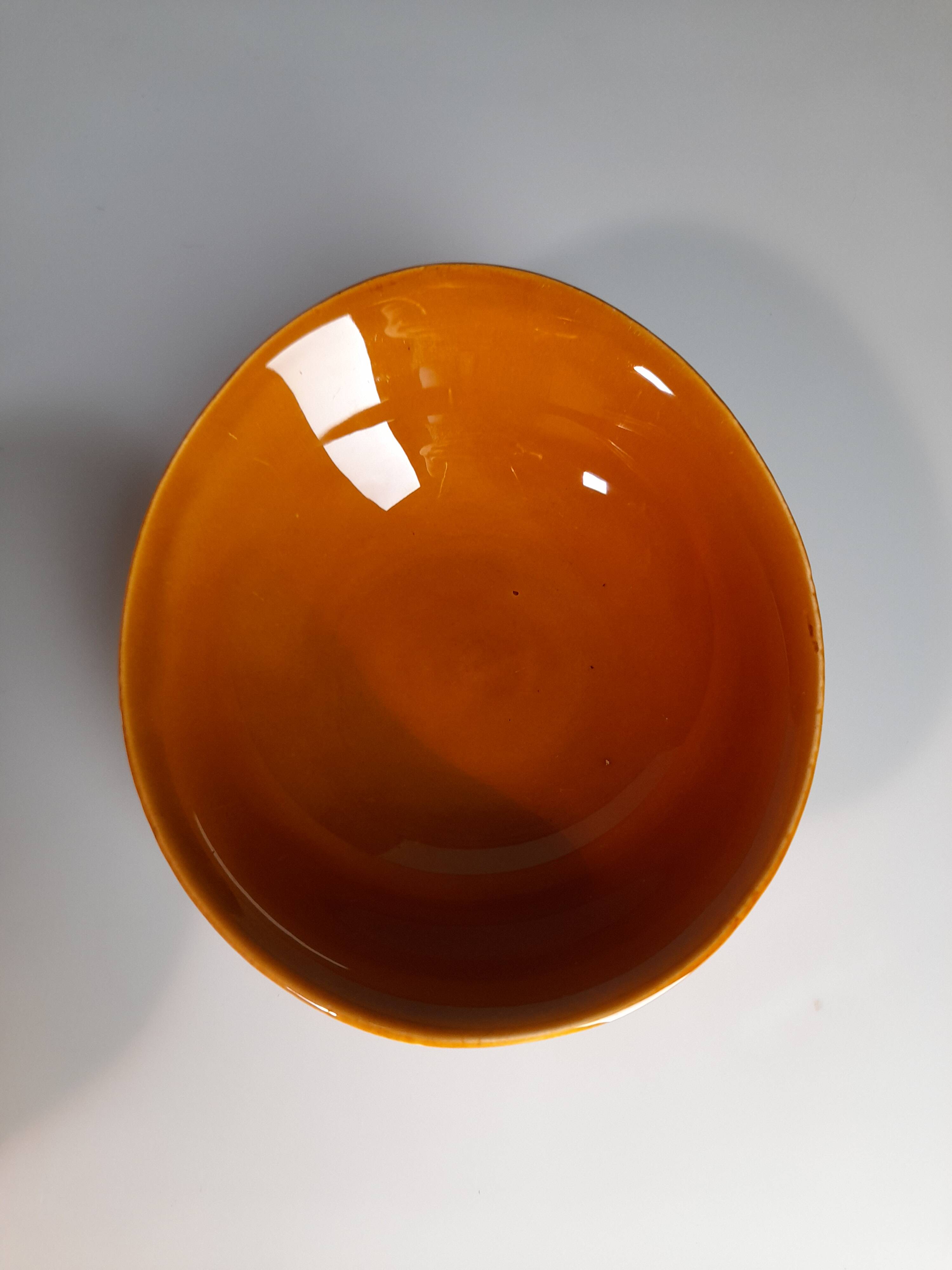 Set of 5 oval orange-yellow ceramic bowls from Faïencerie S