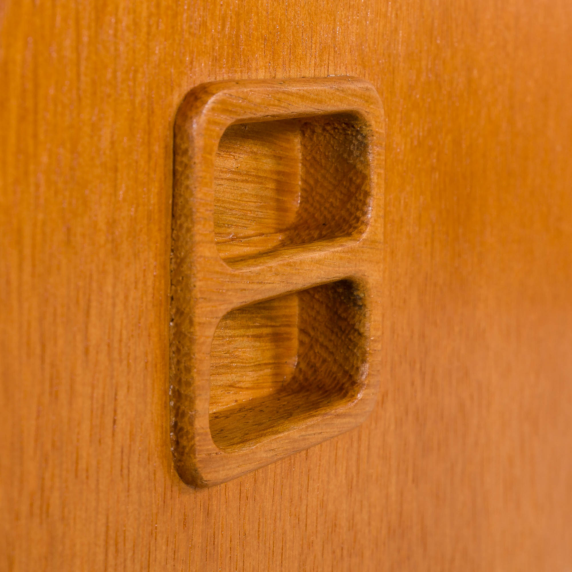 Wall unit, Scandinavian bookshelf in oak, 1970s.