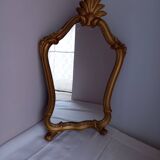 Miroir ancien en bois doré