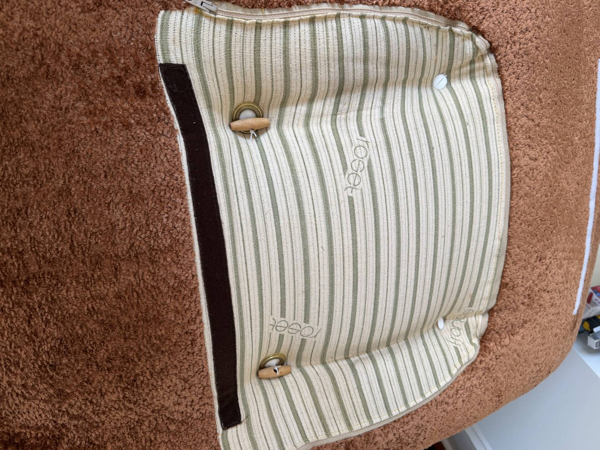 Fauteuil ligne roset Marsala velours cuivre