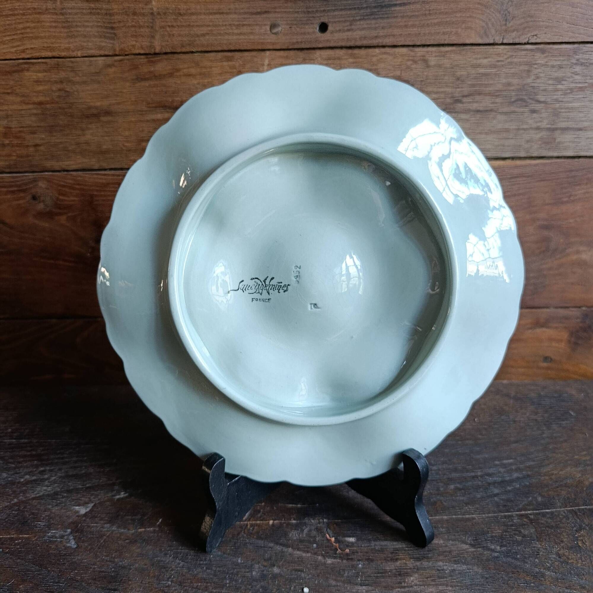 Art Deco French majolica oyster plate from Sarreguemines, aquamarine blue