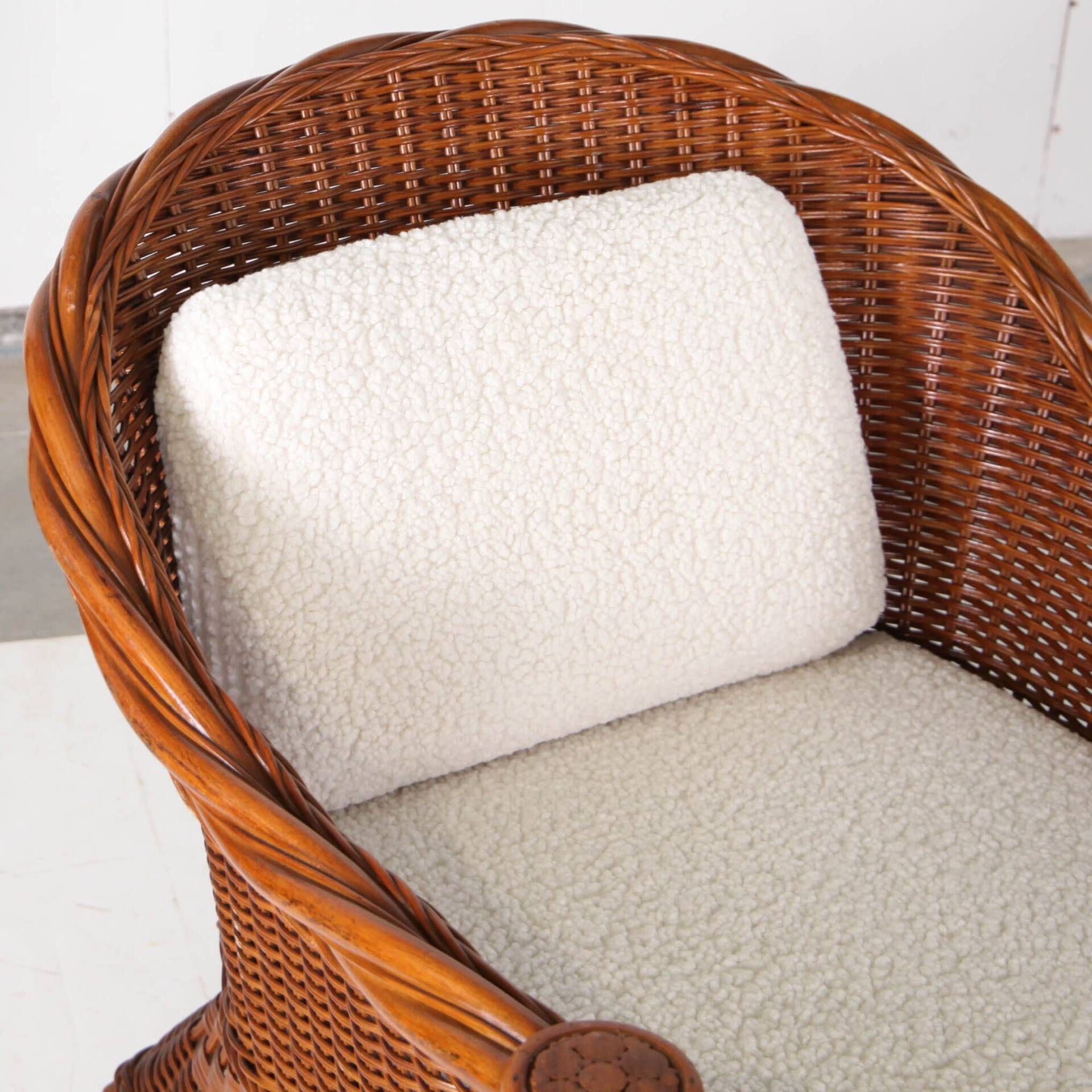 Rattan lounge set