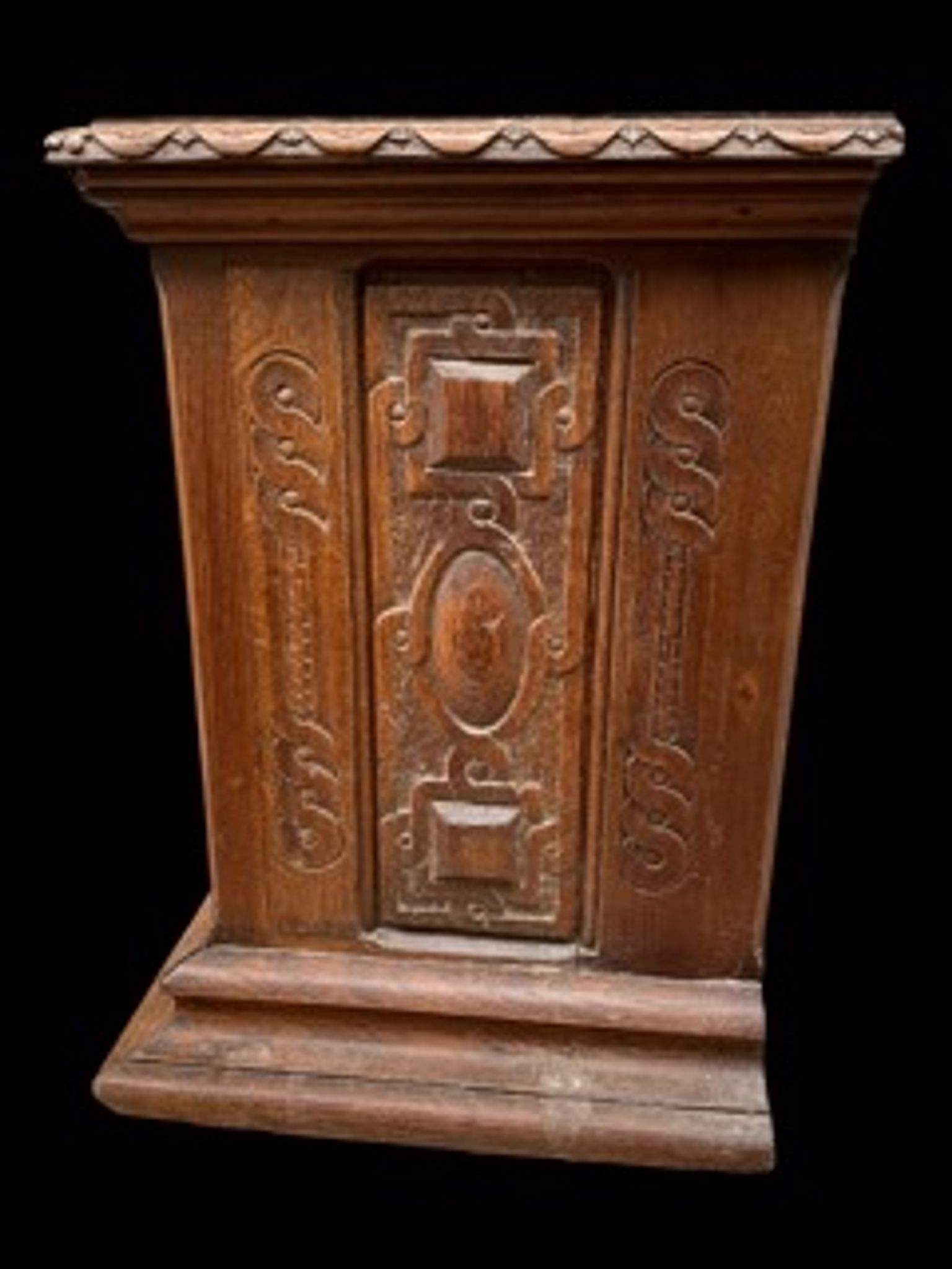 Coffre Antique en Chêne