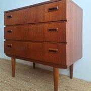 Commode scandinave vintage en teck