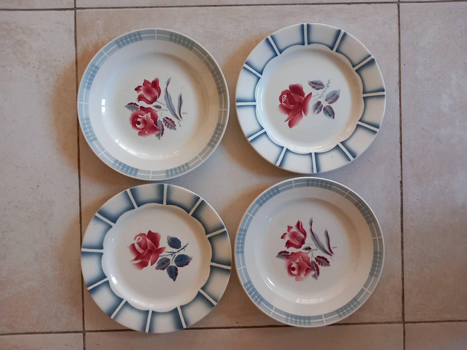 Digoin plates