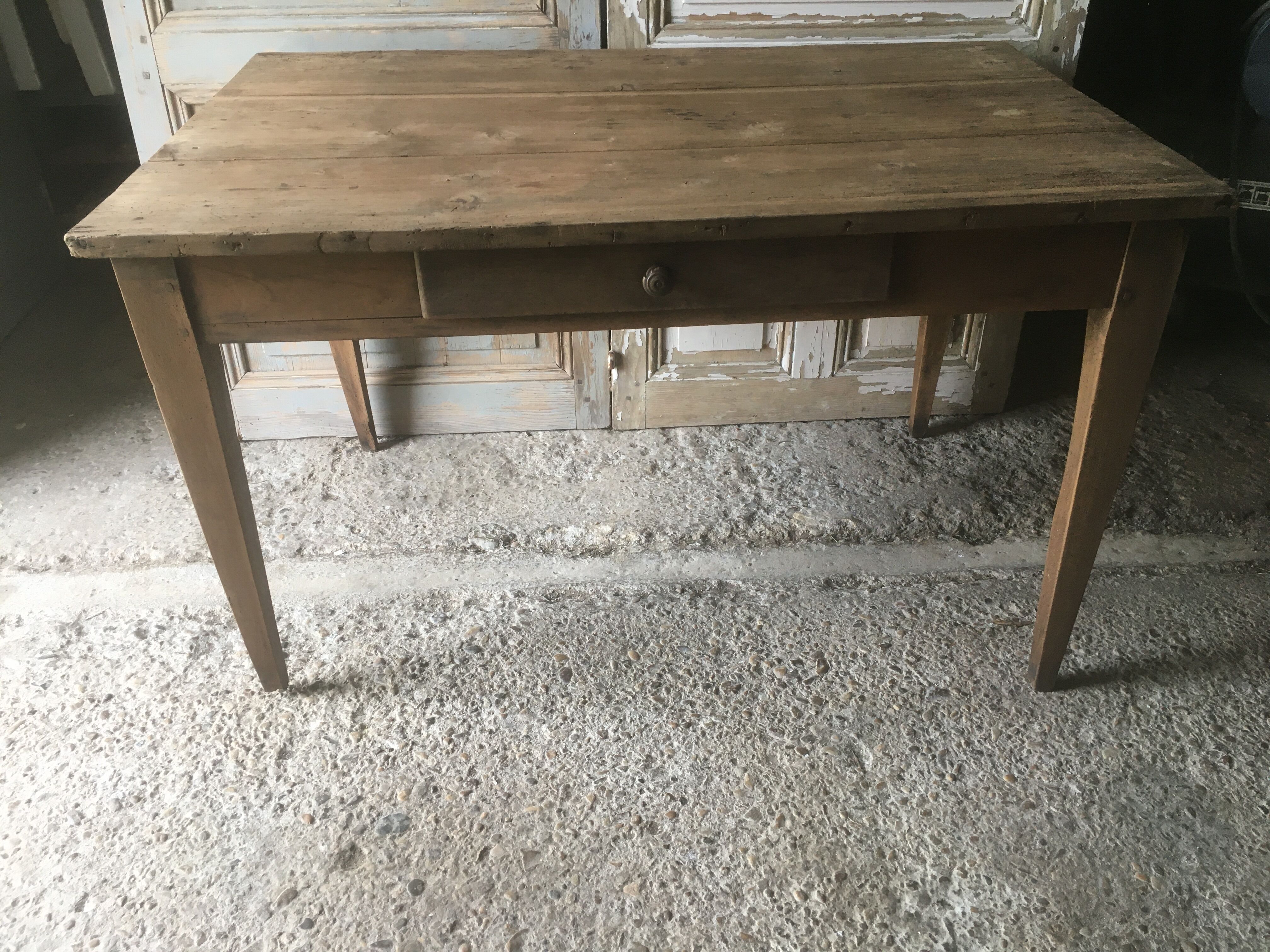 Farmhouse table with raw wood drawer