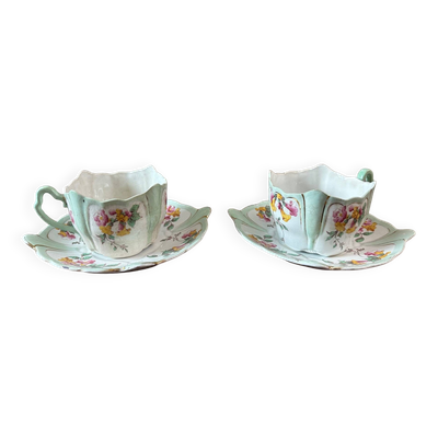 Paire de déjeuners en porcelaine