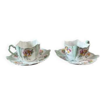 Paire de déjeuners en porcelaine