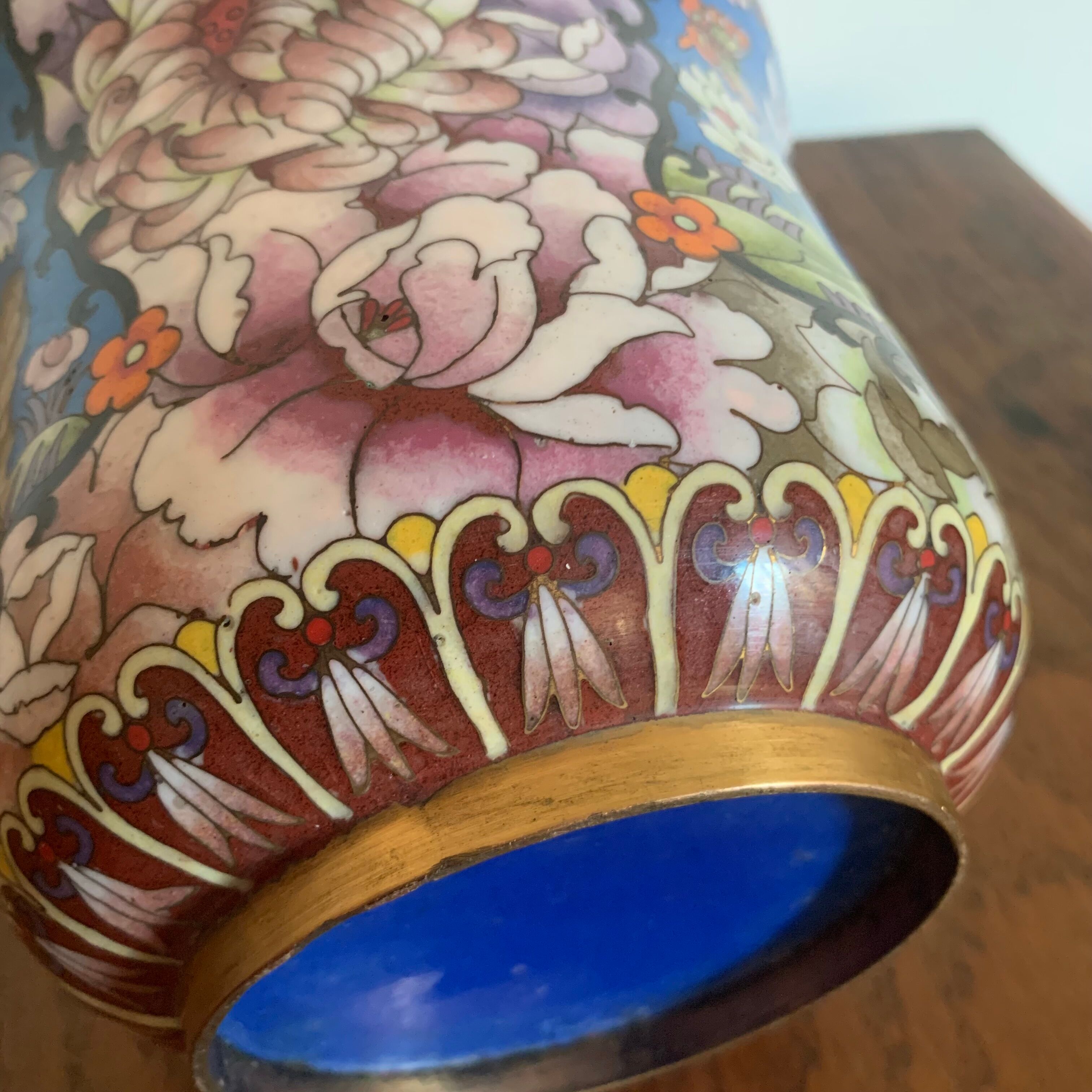 Vase chinois à décor de pivoines et oiseaux – XXe siècle