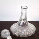 Carafe à vin en verre taillé diamant