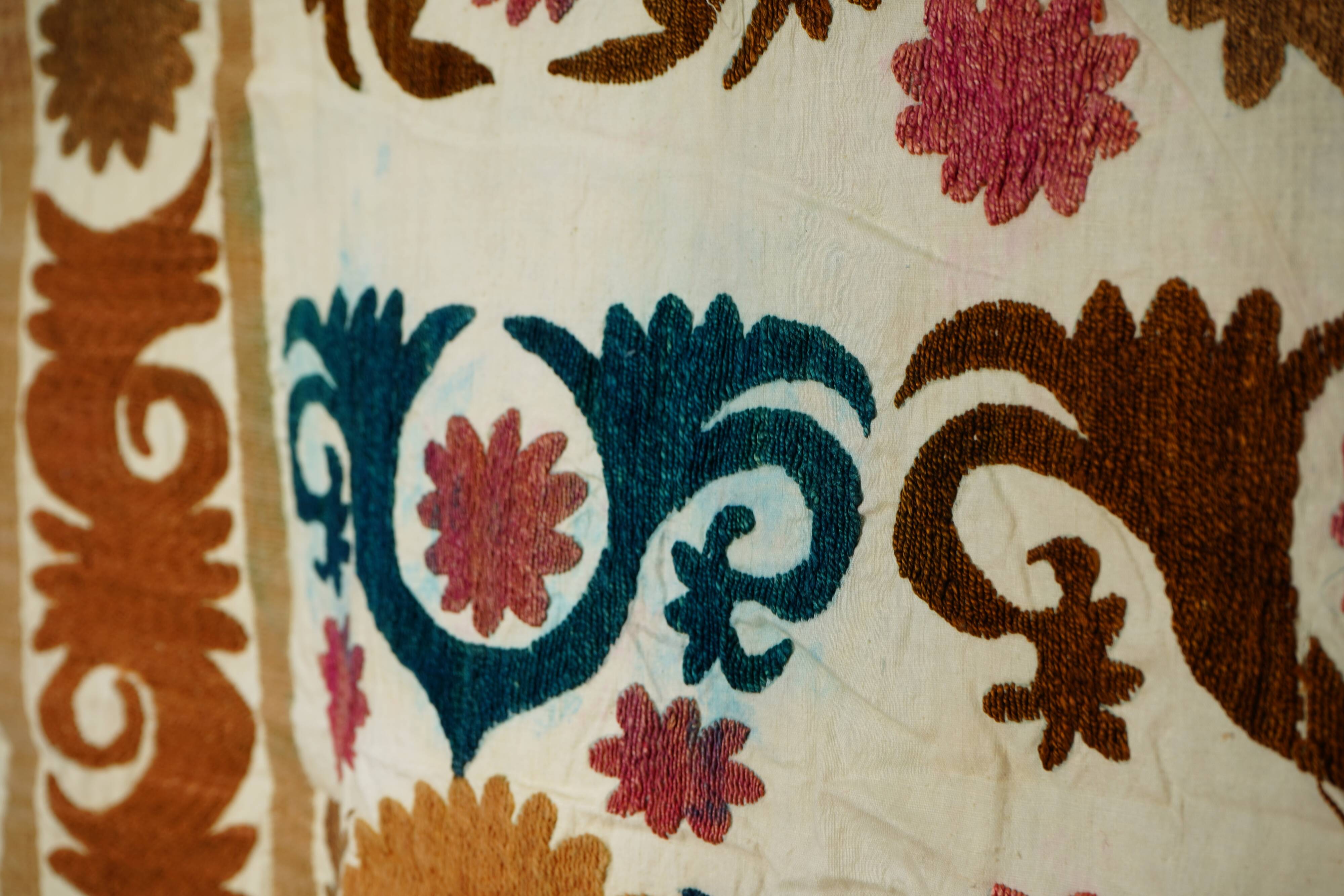 Vintage Turkish hand-knotted rug 112x126 cm