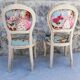 Duo de chaises médaillons
