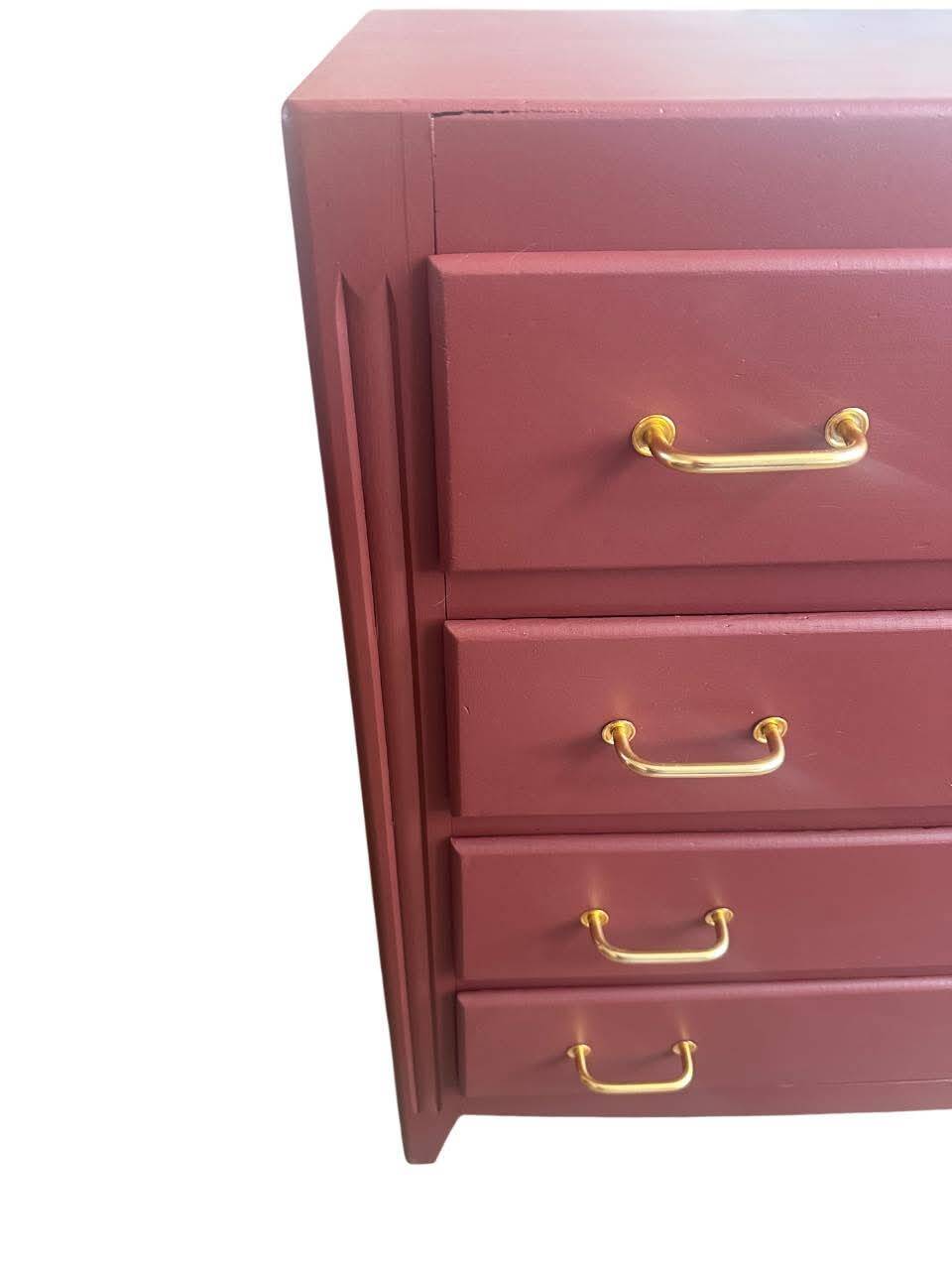 Commode parisienne