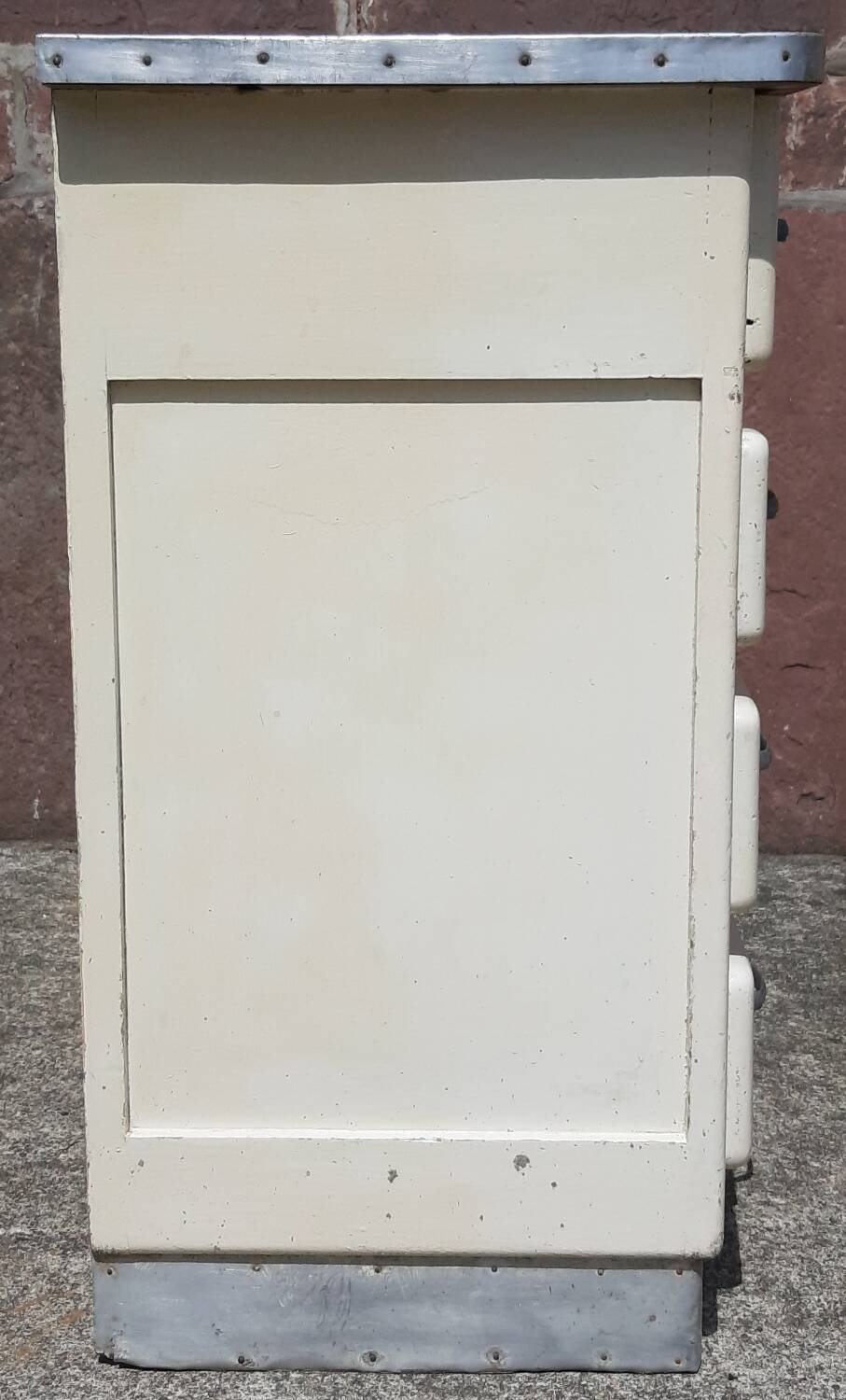 Kitchen buffet (1950s)