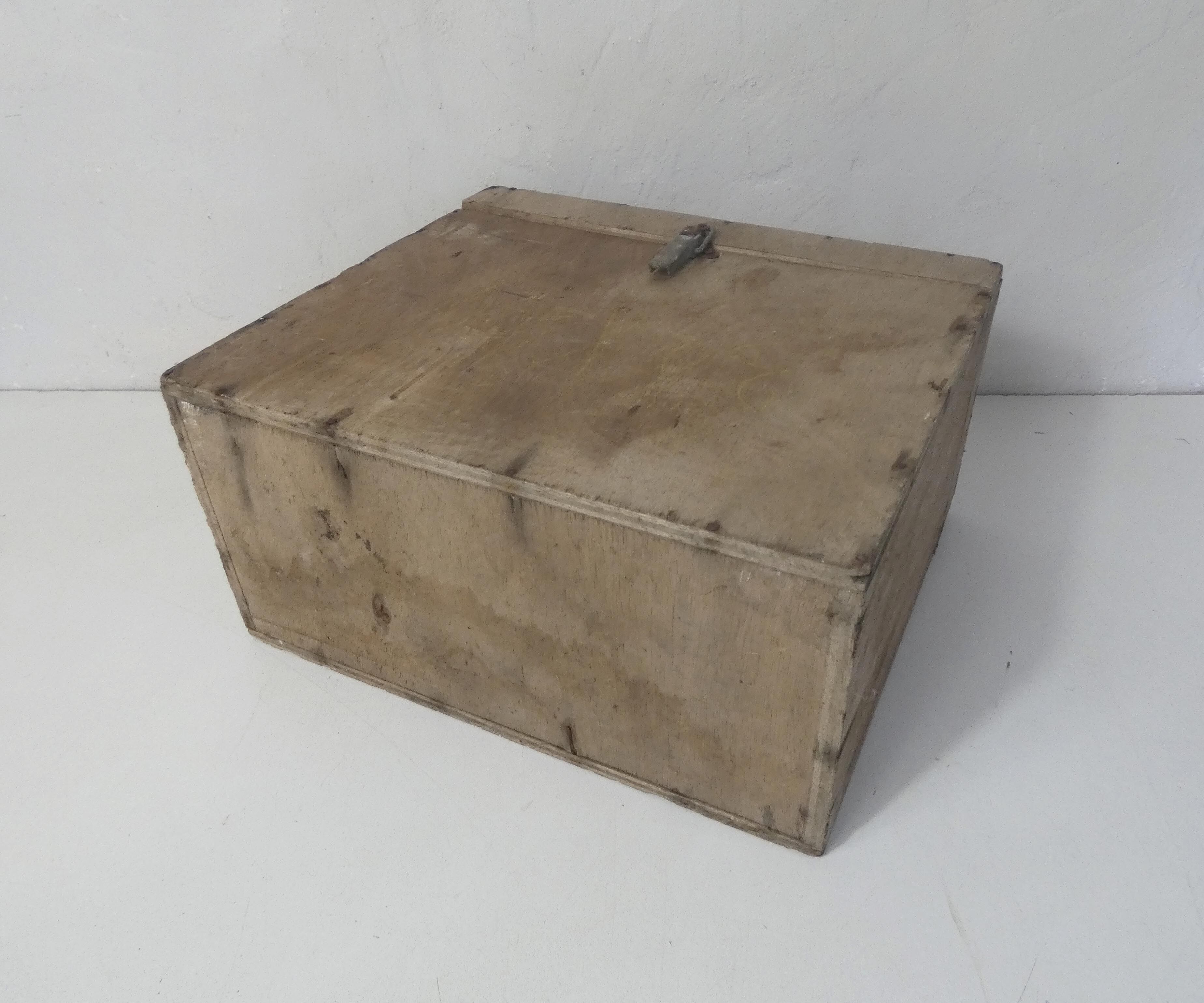 Marine wooden tool chest