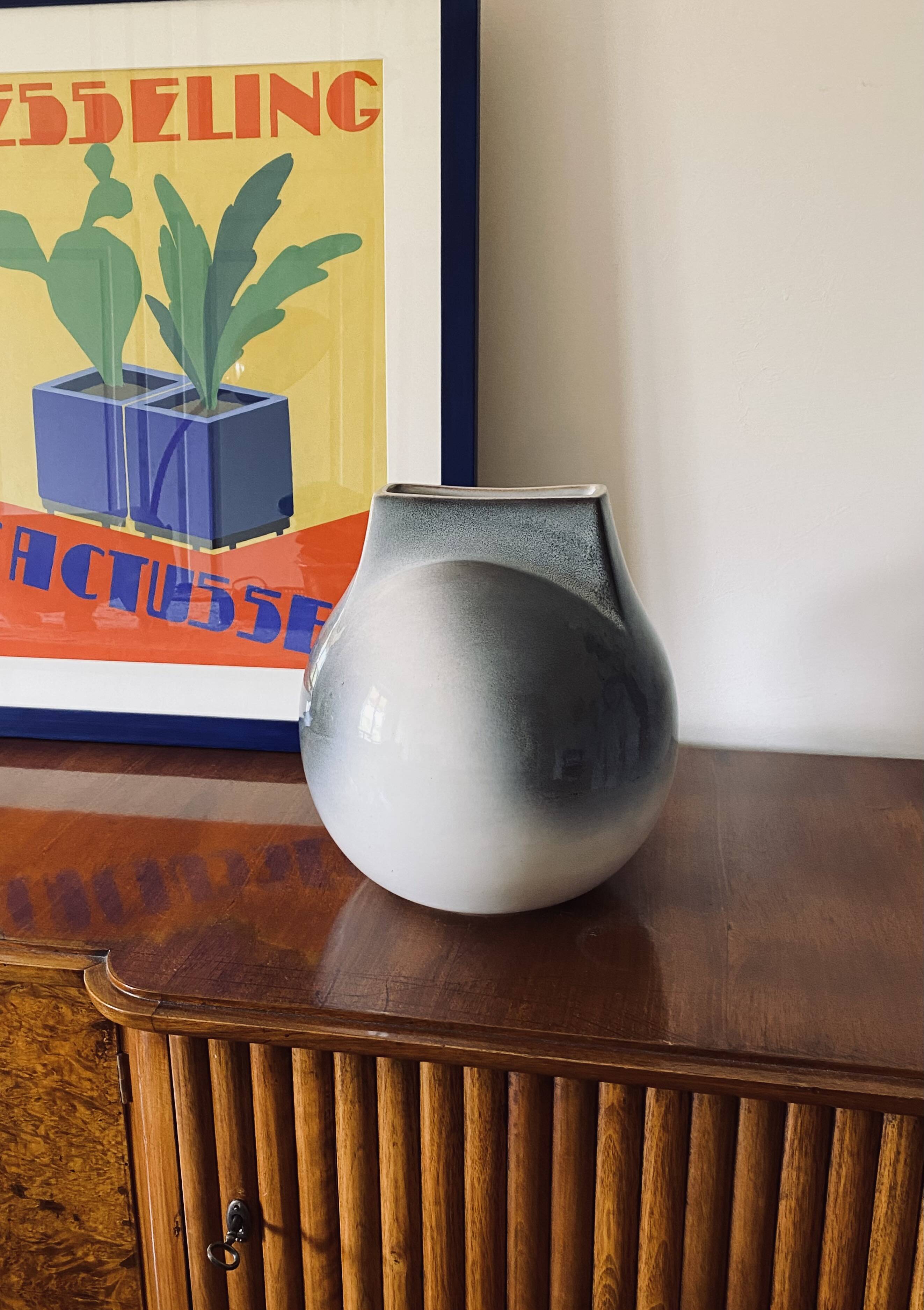 Mid-century Modern spherical gres vase, Franco Bucci Italy ca. 1970