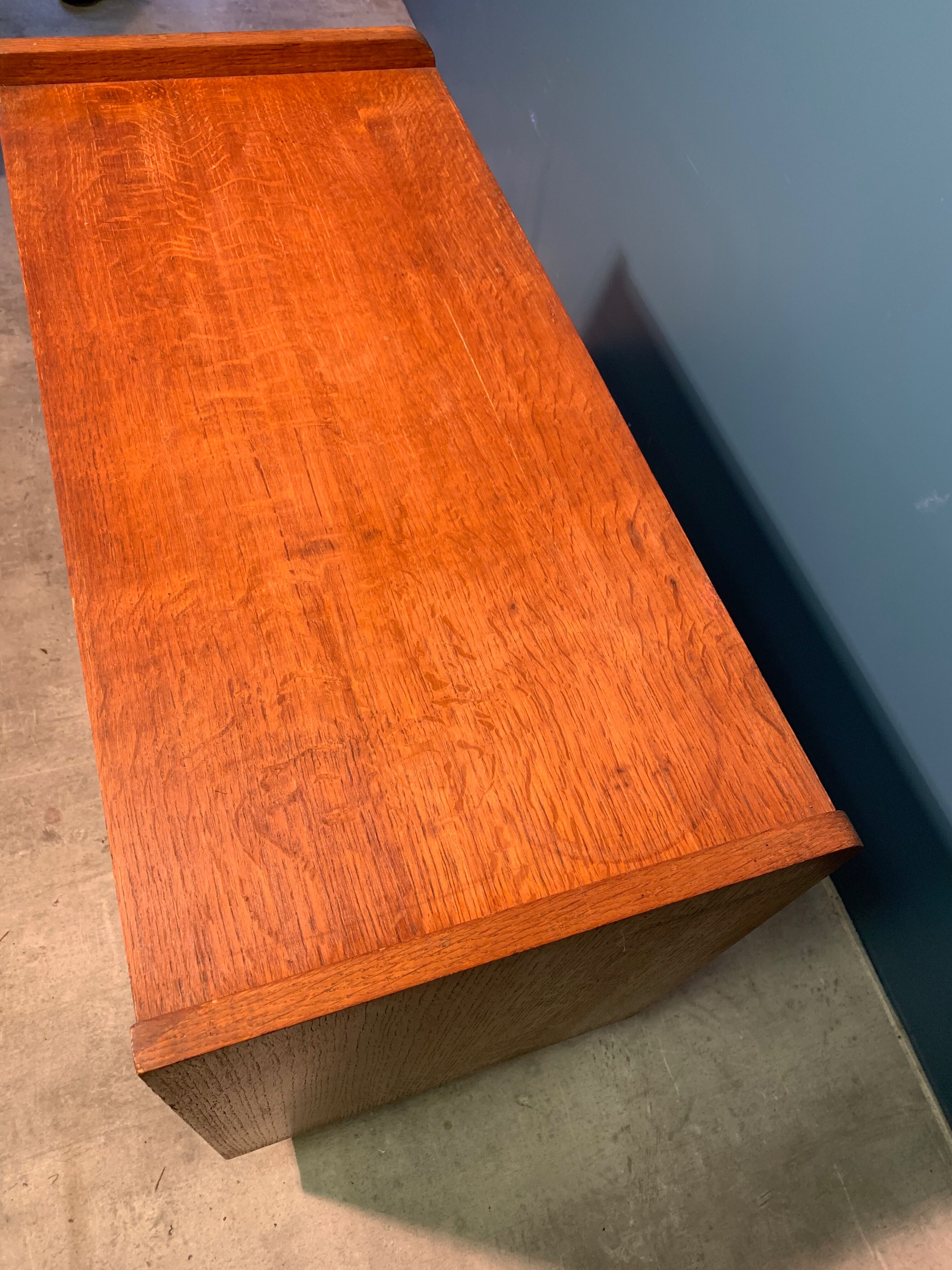 Vintage bahut with compass feet