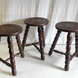 Tripod stool in turned solid wood – 80s/90s