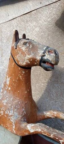 Ancien Cheval À Bascule XIXe Siècle En Bois Et Papier Mâché Peint