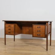 Autonomous teak desk from the 1960s, Denmark