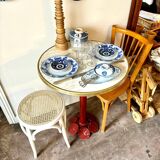 Bistro table in burgundy metal and beige melamine
