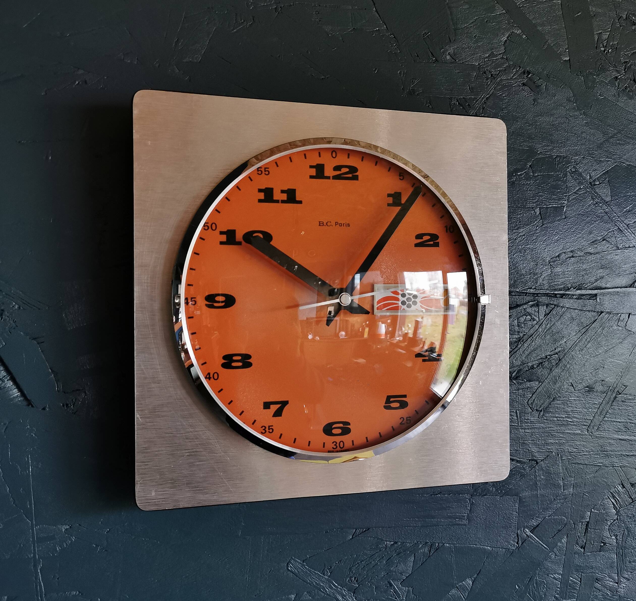 Vintage formica clock square silent wall pendulum "BC Paris silver orange"