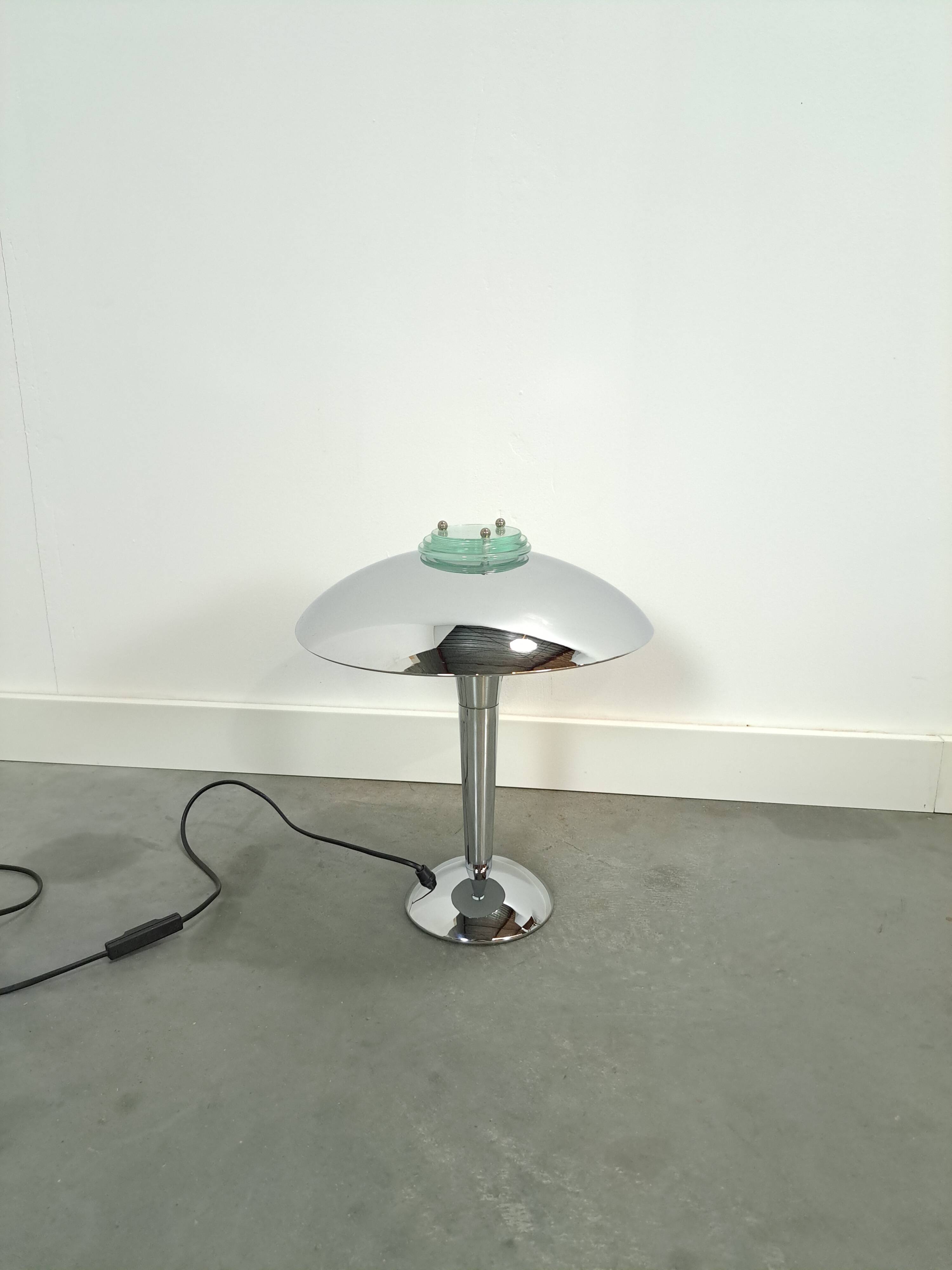 Chromen lamp met glazen details, tafellamp