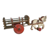 Cheval avec chariot ancien en bois