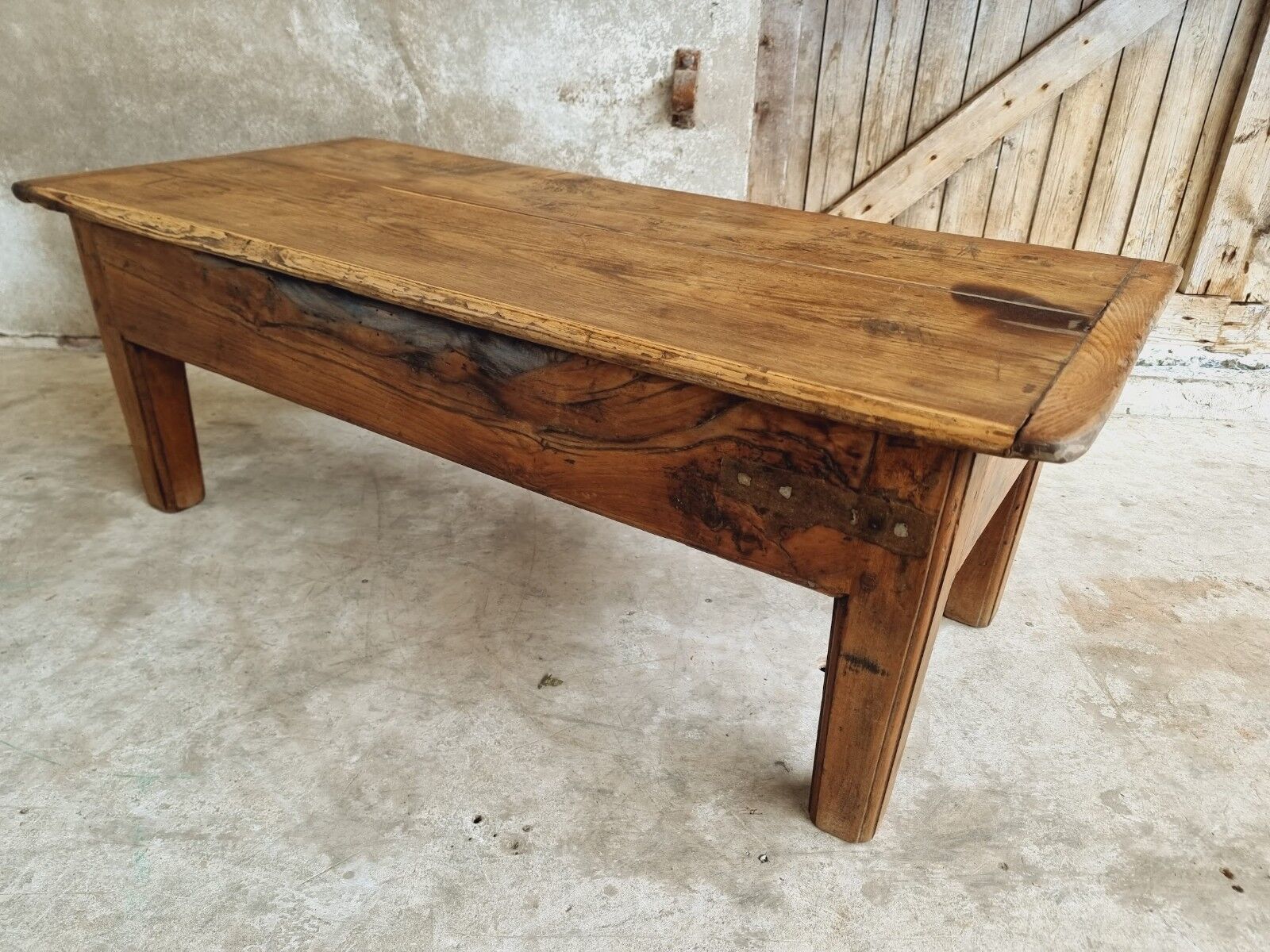 Antique coffee table TV furniture 19th century