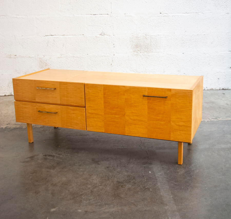 Low mini sideboard