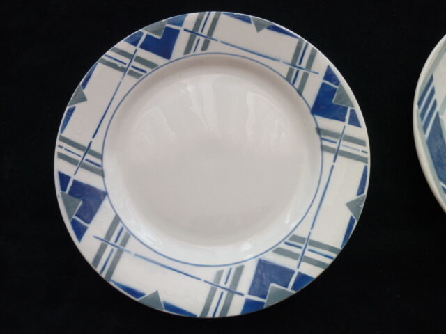 Set de 5 assiettes plates faïence de St Amand 2 modèles différents