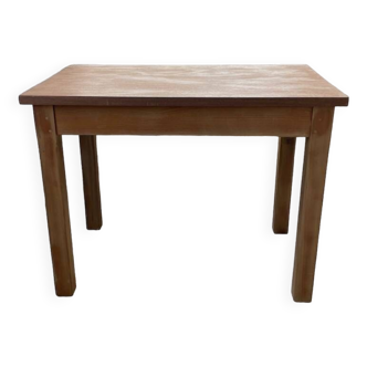 Elm farm table