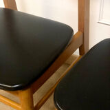 4 Scandinavian chairs seated skaï