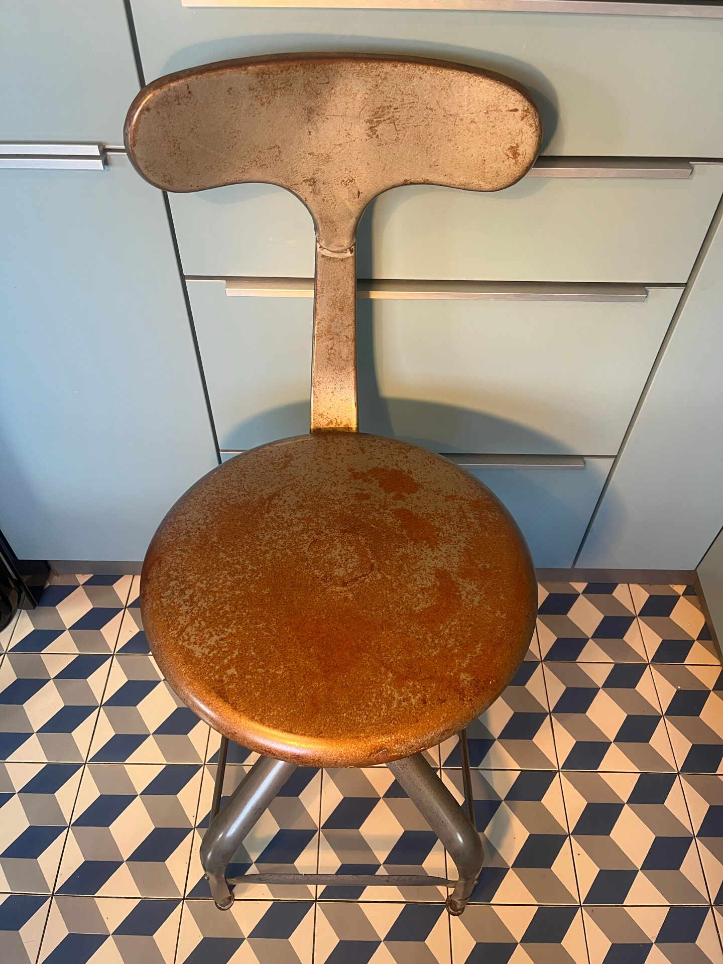 Chaise Nicolle queue de baleine