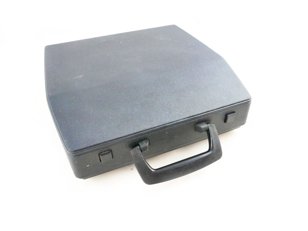 Triumph Adler Tippa white typewriter