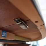 Scandinavian extendable table