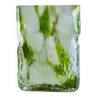 Vase portugais en verre vert par Marinha Grande