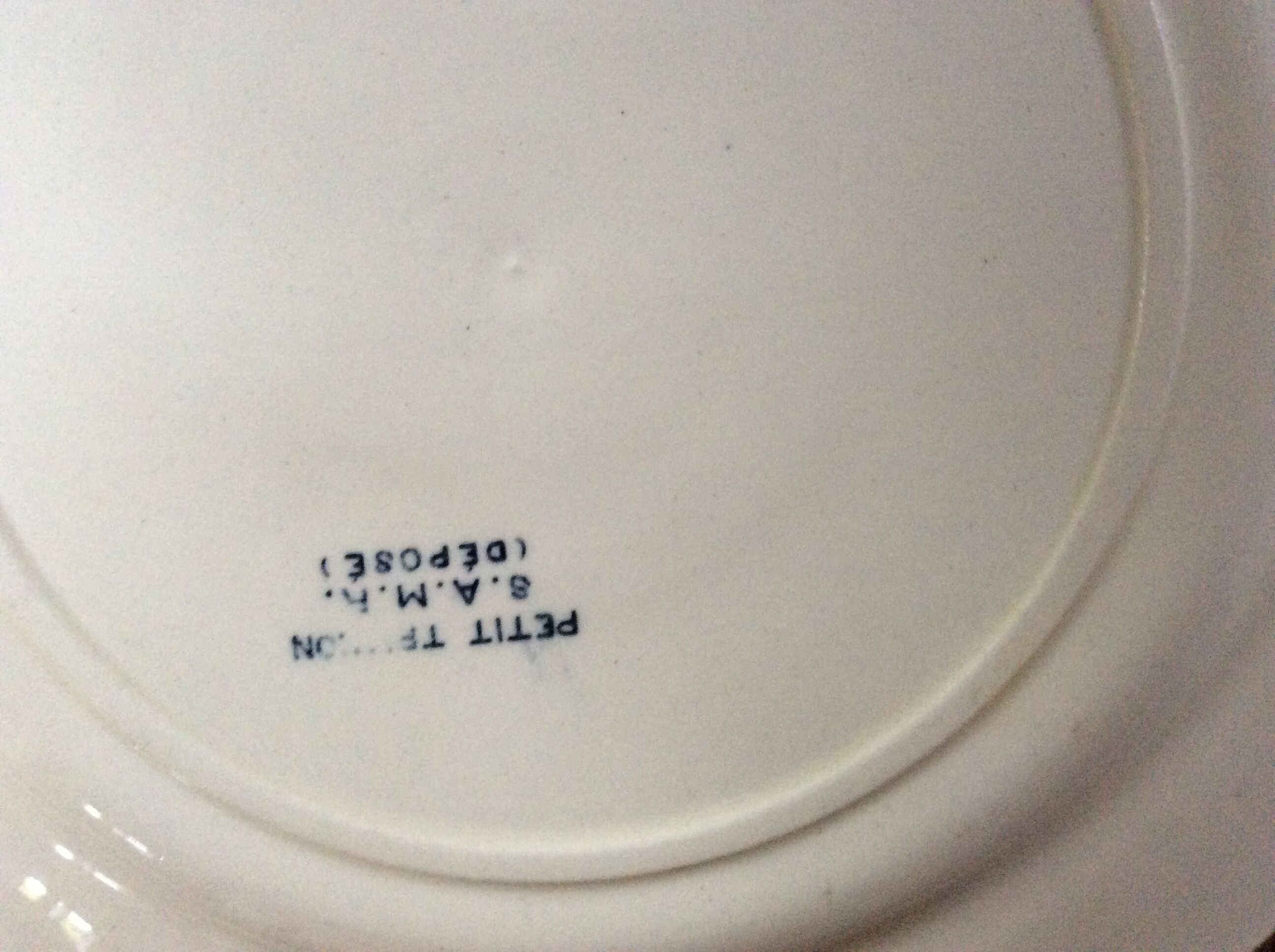 Series of 9 plates Terre de fer